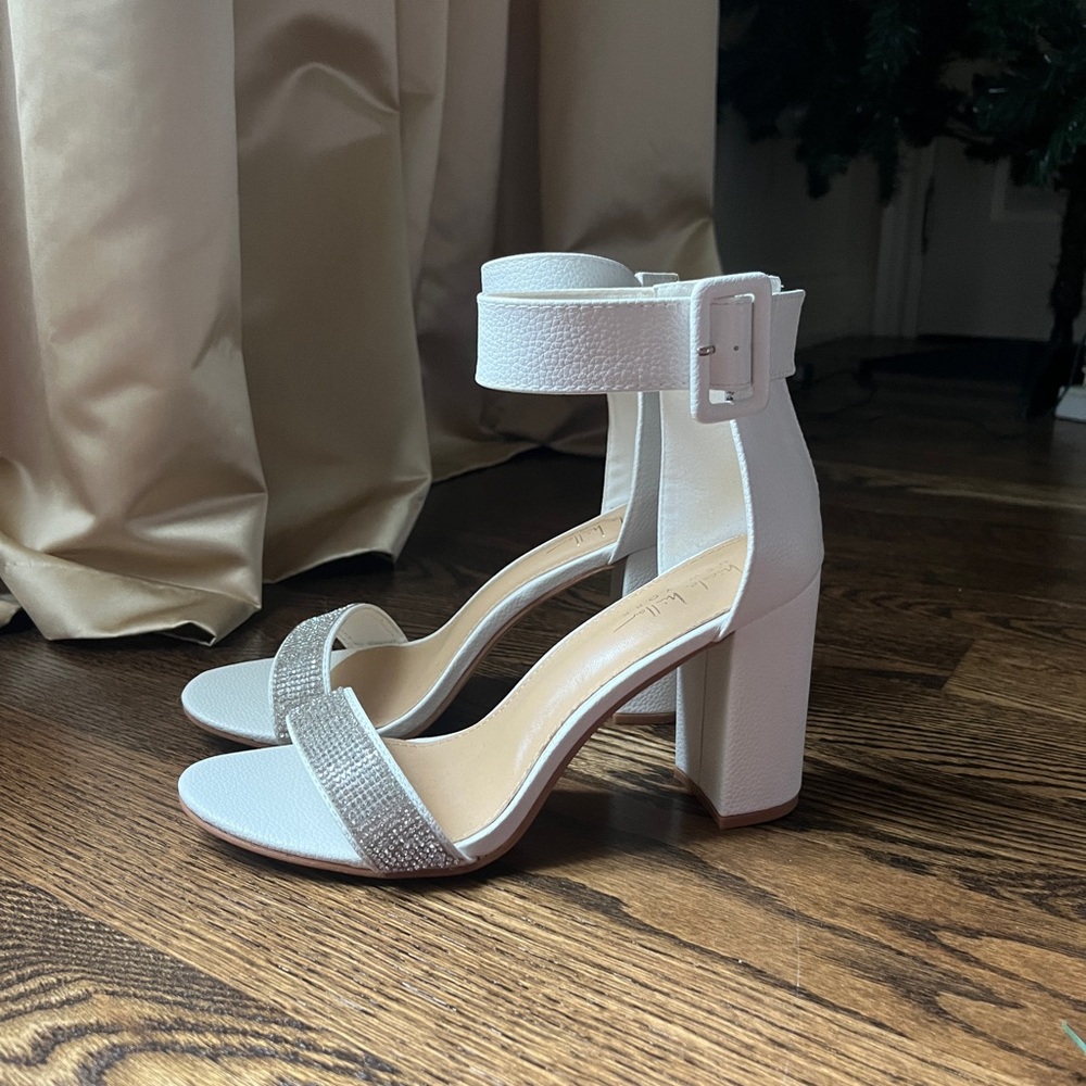 Elegant White and Silver Block Heels (3” heel size 9)